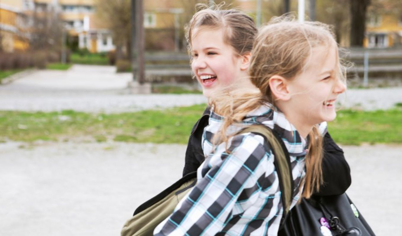 Foto: NTB scanpix Credit: Oslo kommune To glade unge jenter.